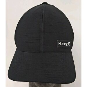Hurley Black Flexfit Hat Men's Size S/M 3D‎ Logo Breathable Cap Nike Drifit